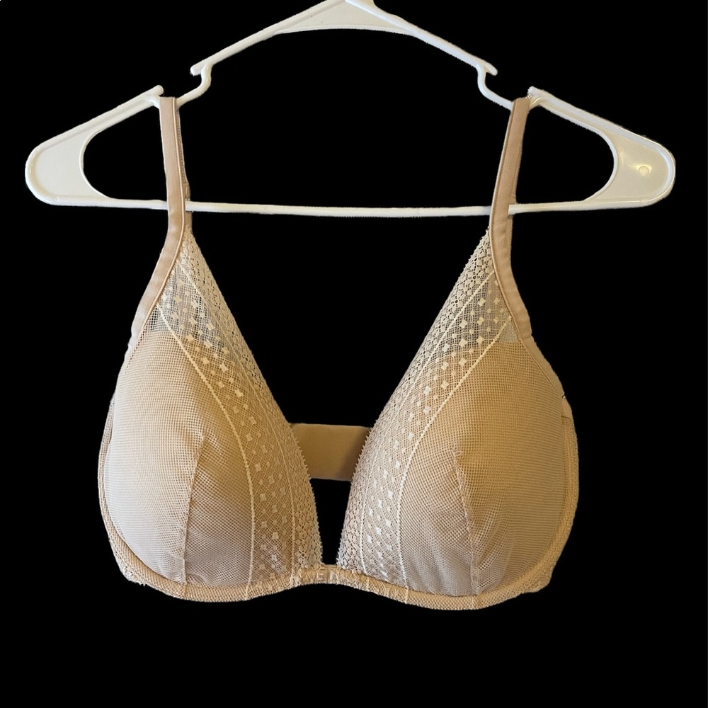 Victoria’s Secret incredible bra 32 DDD
